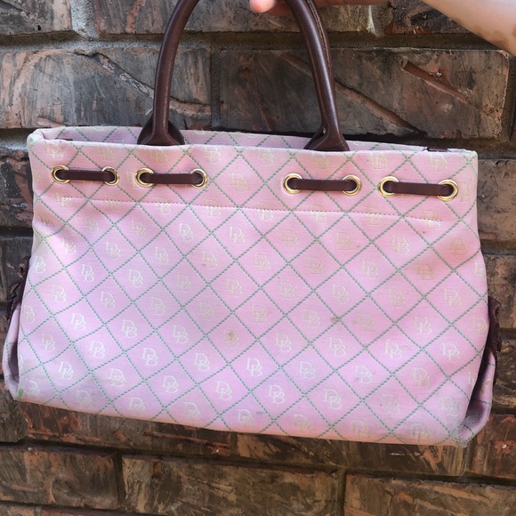 Vintage Dooney and Bourke handbag! Gorgeous pink! - Picture 3 of 7